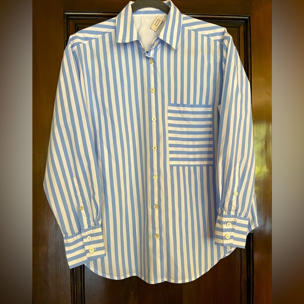 AYR The Deep End 90’s Button Down  
Blue White Striped 
Small 
Excellent